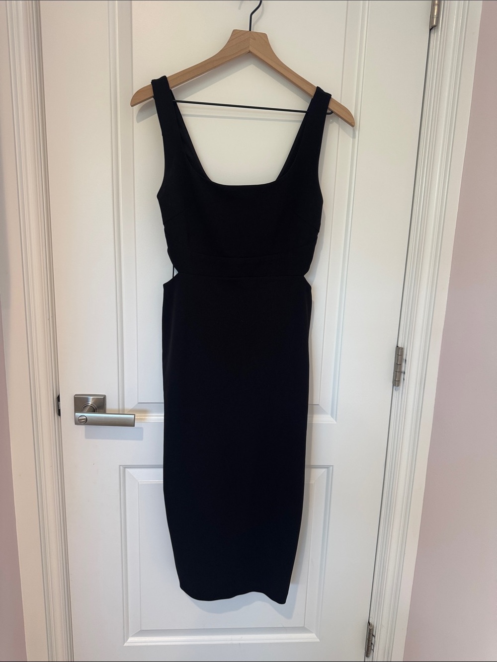 Express Classic Black Sleeveless Sheath Dress